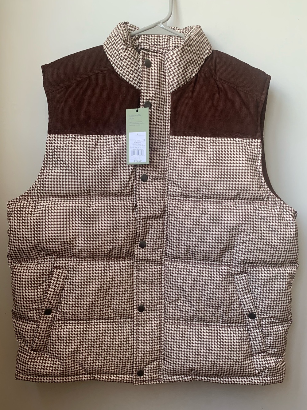 GOODFELLOW & CO Men’s Brown Cream Houndstooth Full Zipper Front Puffer Vest - Picture 7 of 8